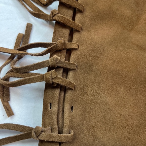 UGG Lea Fringe Crossbody Suede Purse with Dust Bag A070822 - Picture 8 of 8